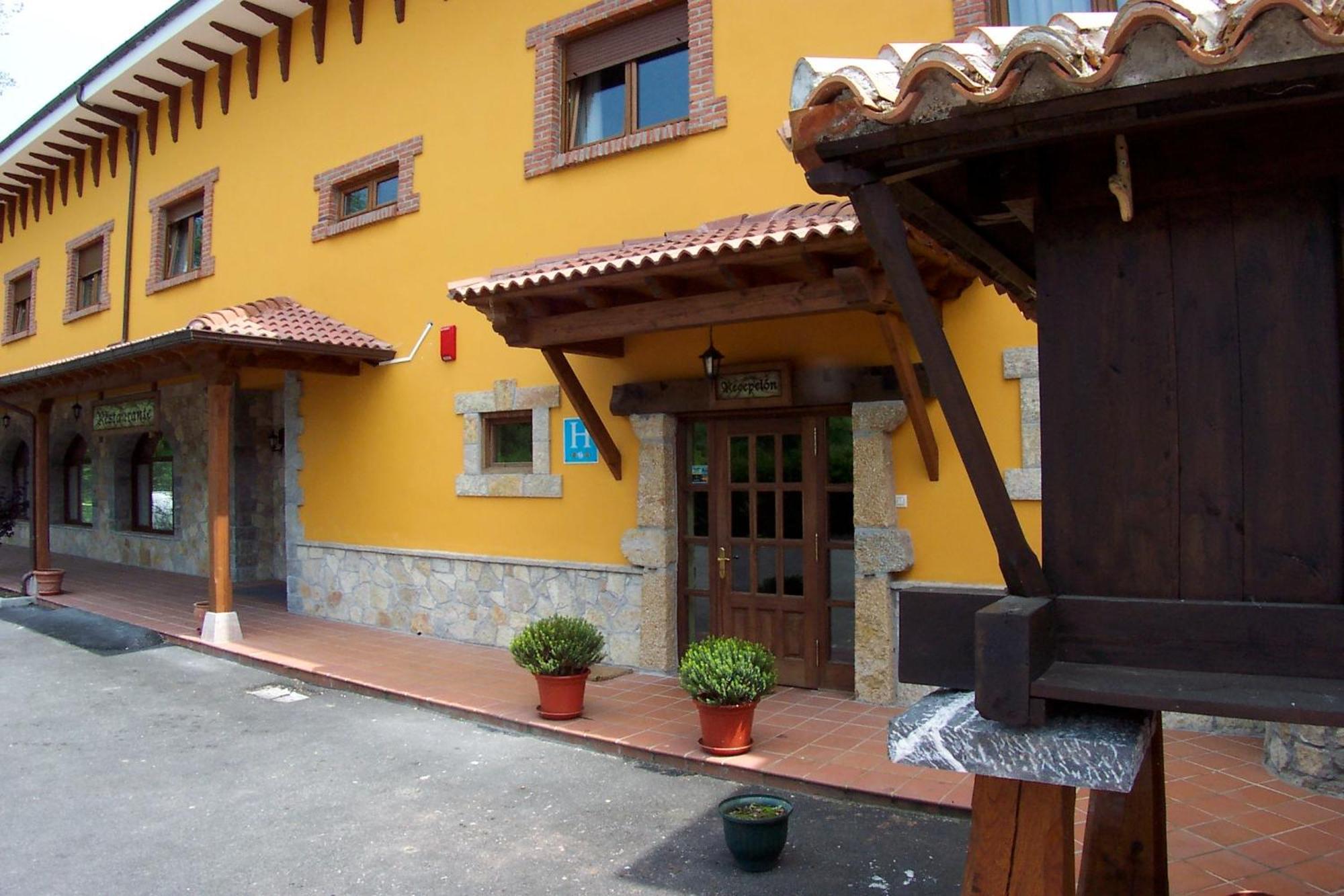 Conjunto Hotelero La Pasera Soto De Cangas Exterior foto