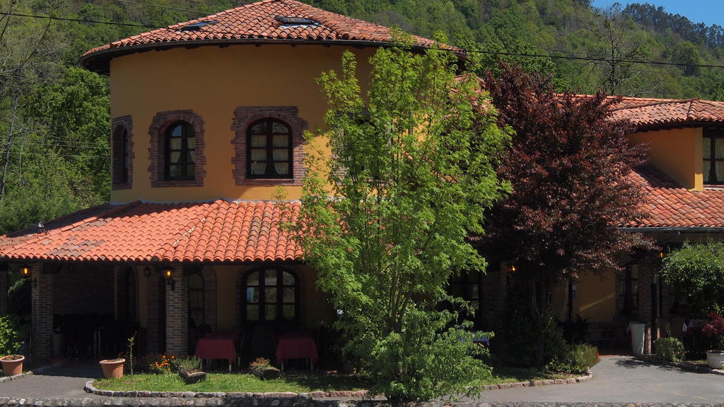 Conjunto Hotelero La Pasera Soto De Cangas Exterior foto
